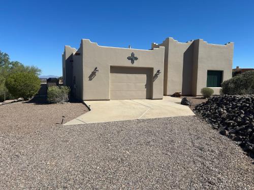 Tucson House | Tucson Mnt Foothills Saguaro Bliss