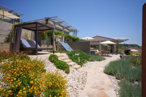 Skala Villa | Turtle Home