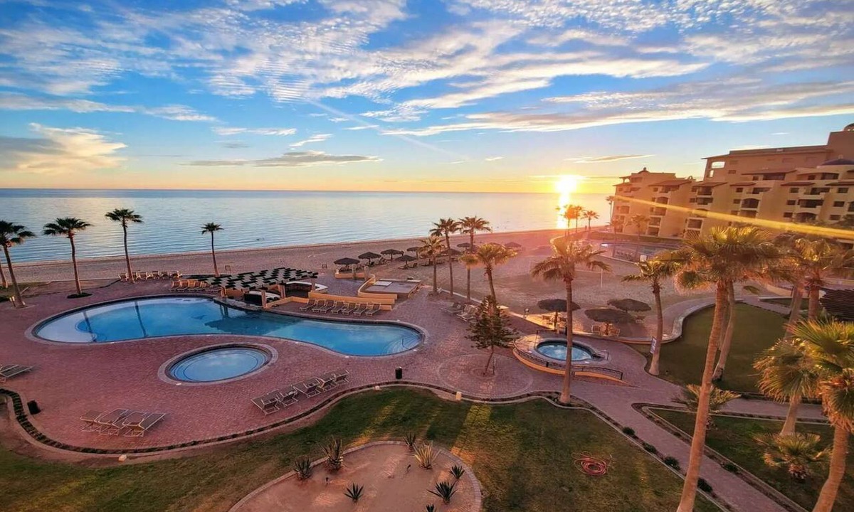 Puerto Penasco Condo | Two-Story 3-Bedroom Beachfront Penthouse at Princesa | BeachBumCondos