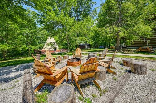 Mammoth Cave House | Unique Mammoth Cave Cabin w/Teepee & Hot Tub!