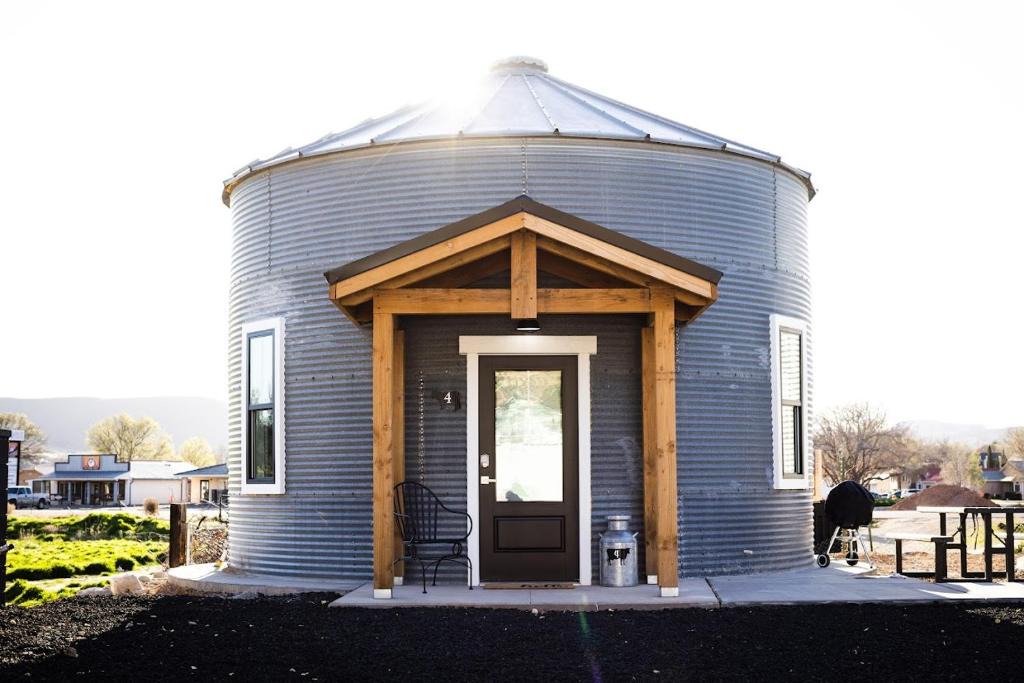 La Verkin House | Unique Silo Honeymoon Suite/Soaker Tub/Sleeps 4