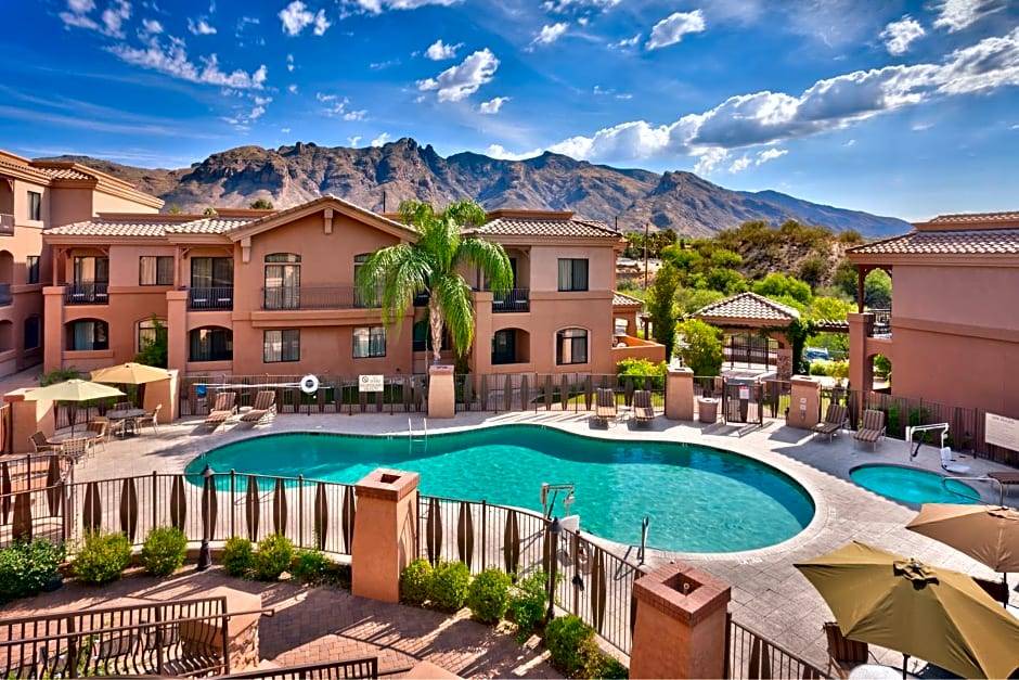 Catalina Foothills Estates Hotel | 3-Star Hotel ∙ Embassy Suites Tucson - Paloma Village