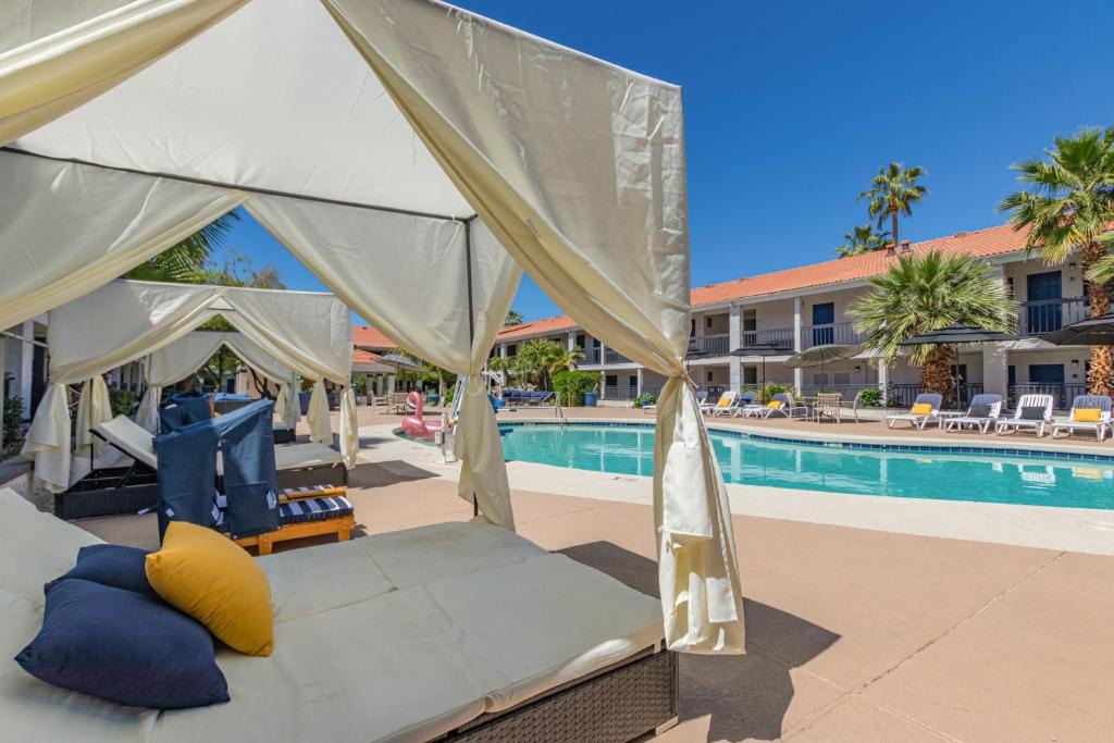 Mesa Apartment | Venture on Country Club