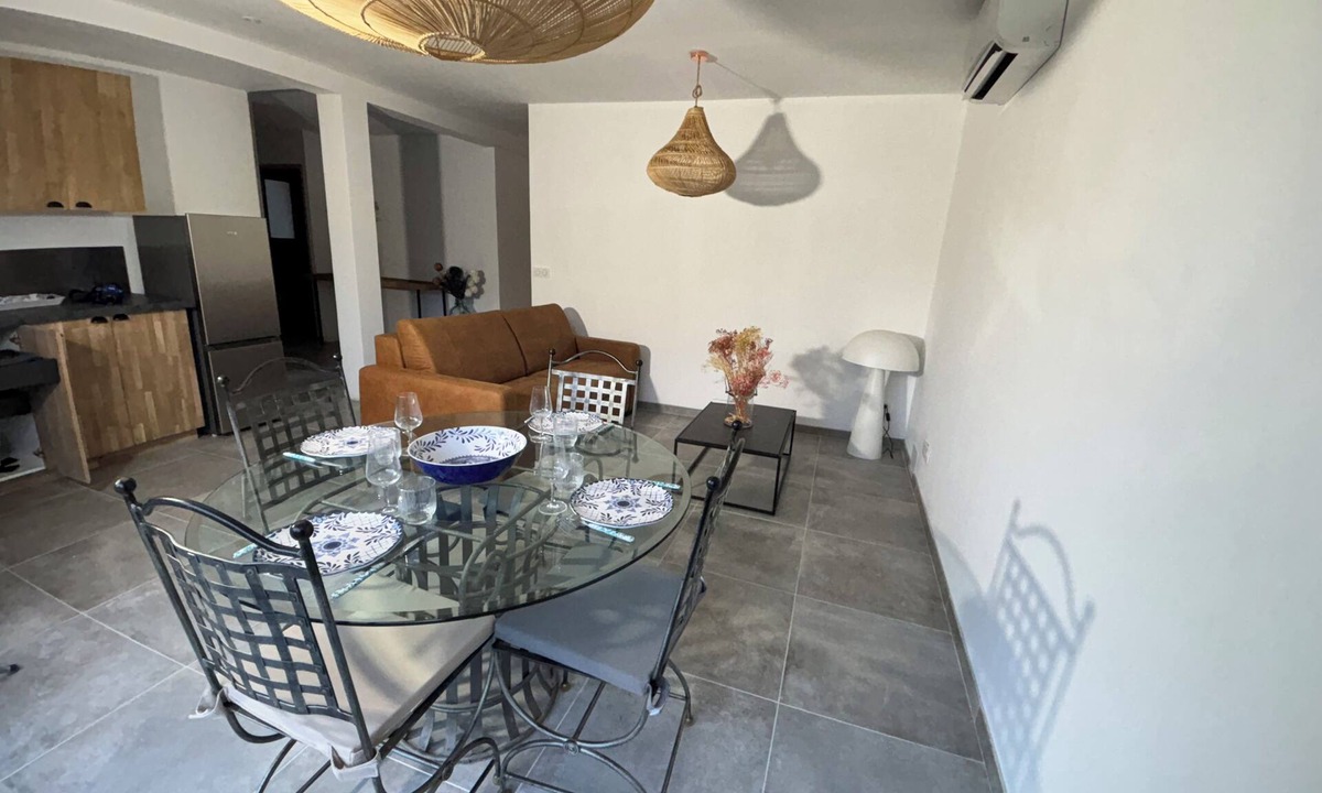 Occhiatana Condo | Very comfortable, bright T3 in a quiet location with a beautiful exterior.