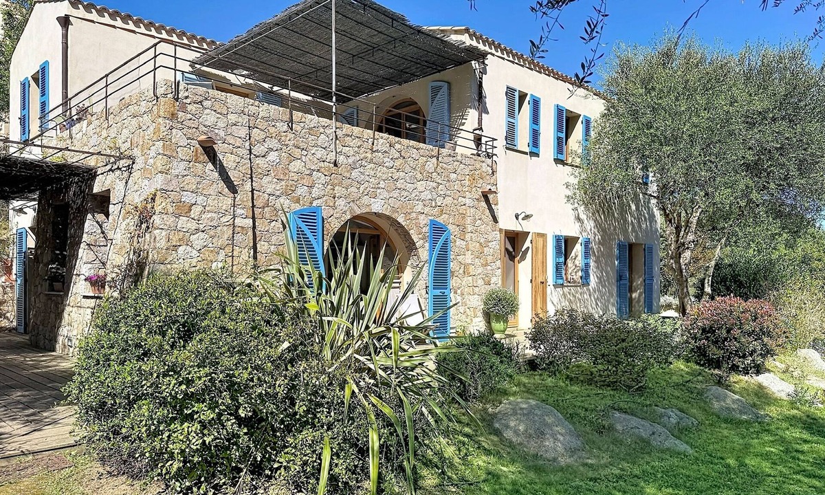 Pigna Apartment | Very nice apartment in a charming village house, village of Pigna