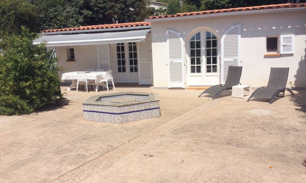 Grosseto-Prugna Villa | Very sunny quiet villa, 400 yards away from the beach and all facilities