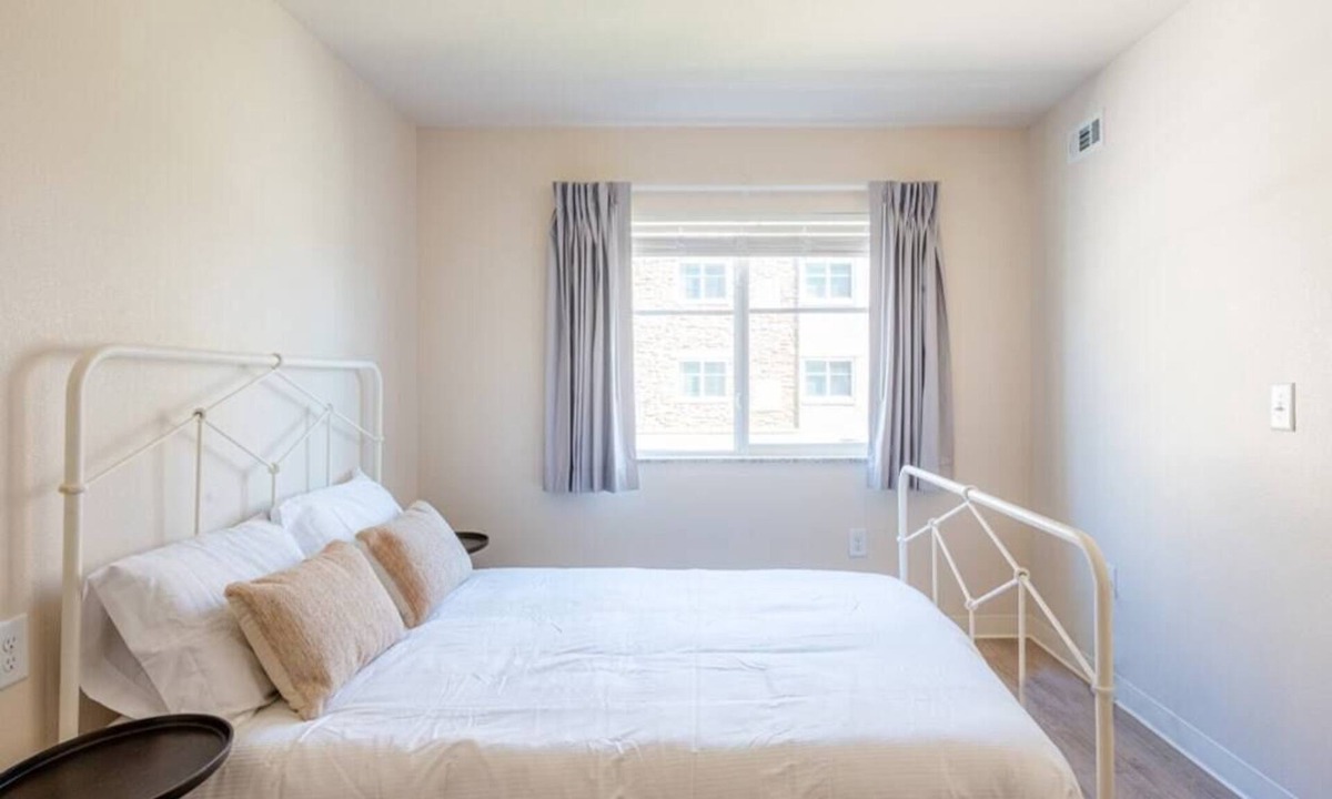Clegg Apartment | Viagem|Welcoming 1BR with Gym+Sunny Area+Parking