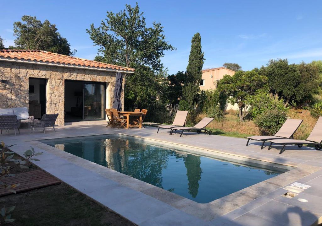 Sainte-Lucie-de-Porto-Vecchio Villa | Villa Ucellu sur 600 m2 avec accès mer privilégié et piscine privée chauffée