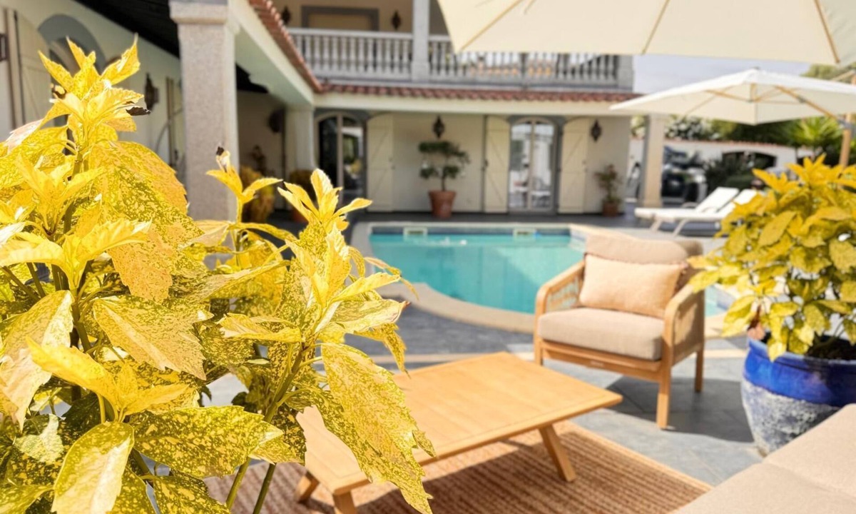 Sarrola-Carcopino Villa | Villa de Charme Avec Piscine, Parfaite Pour des Vacances Estivales Inoubliables