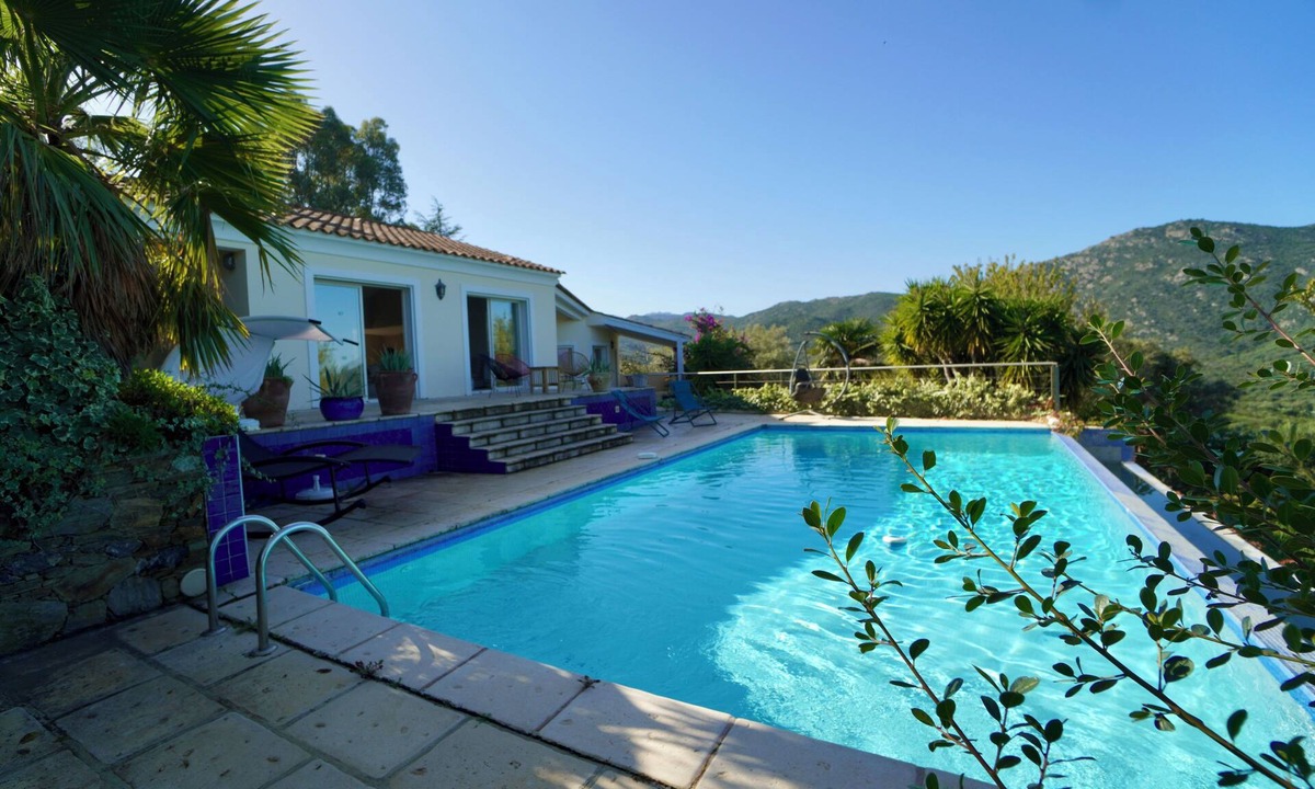 Saint-Florent Villa | Villa for 8 travellers in Saint-Florent, swimming pool/sea view on 2000m2 of land