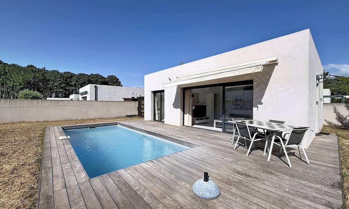 Cala Rossa House | Villa in Cala Rossa with Private Pool and Beach Within Walking Distance