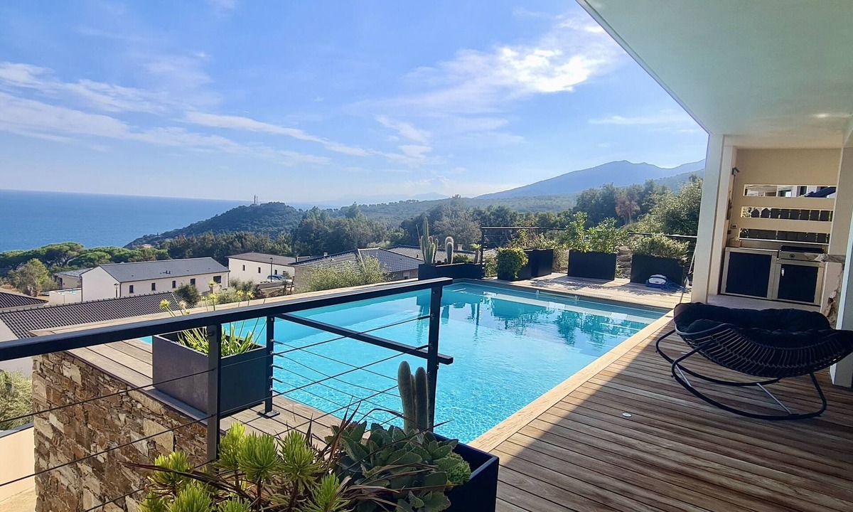 Erbalunga Villa | Villa K. with swimming pool in the hills above Lavasina
