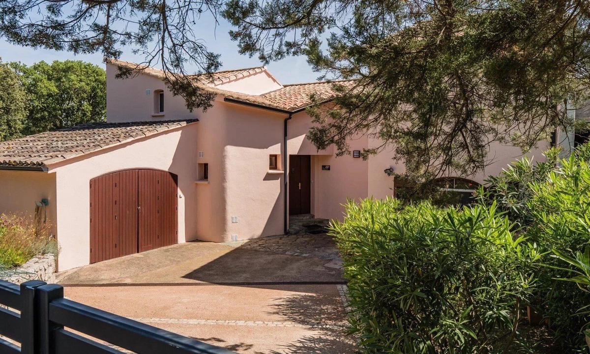 Cala Rossa Villa | Villa La Girelière - Cala Rossa Estate