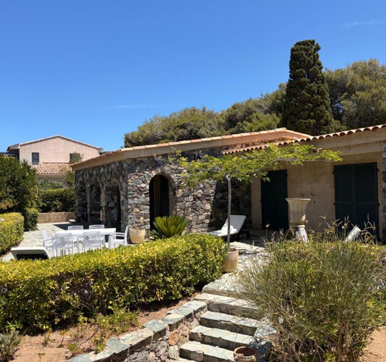 Marine de Davia House | Villa la Kallistina, avec vue et accès à la mer dans la prisée Marine de Davia