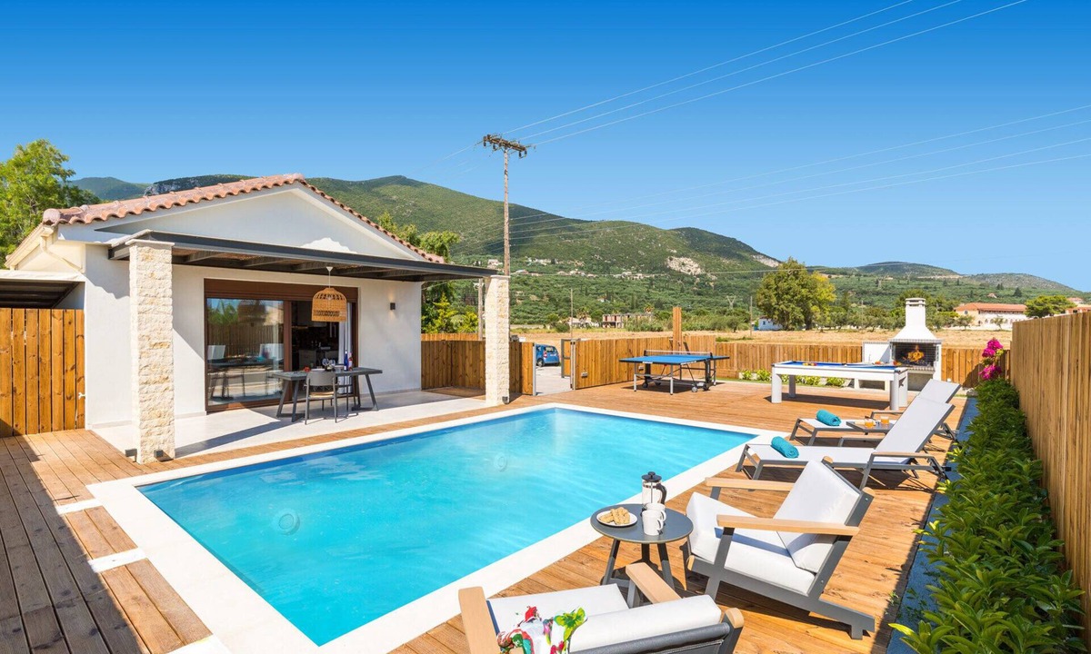 Alykes Villa | Villa Maira Azalea by Villa Plus