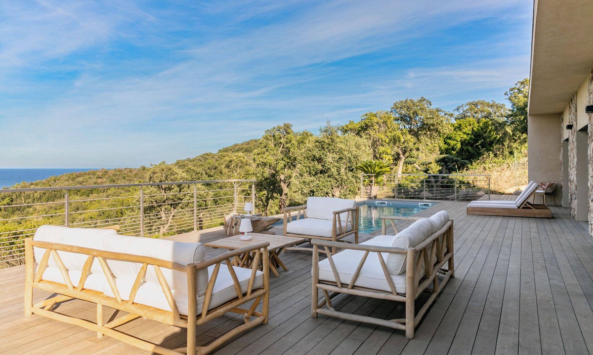 Favone Villa | Villa Margaux, sea view, private & heated pool. Favone beach 5 minutes' walk