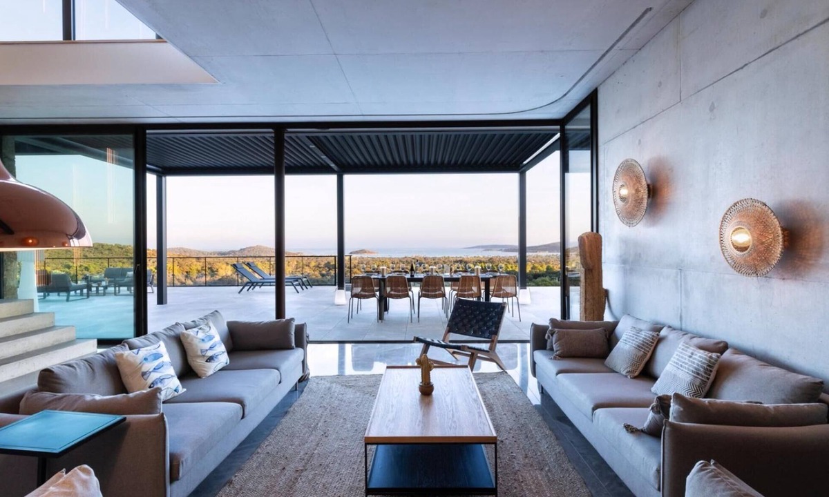 Sainte-Lucie-de-Porto-Vecchio Villa | Villa Nuciola - Stunning Villa with Home Cinema, Gym and Pool near Saint Cyprien