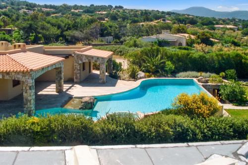 Marine de Davia Villa | Villa panoramique avec vue mer et montagne à Corbara