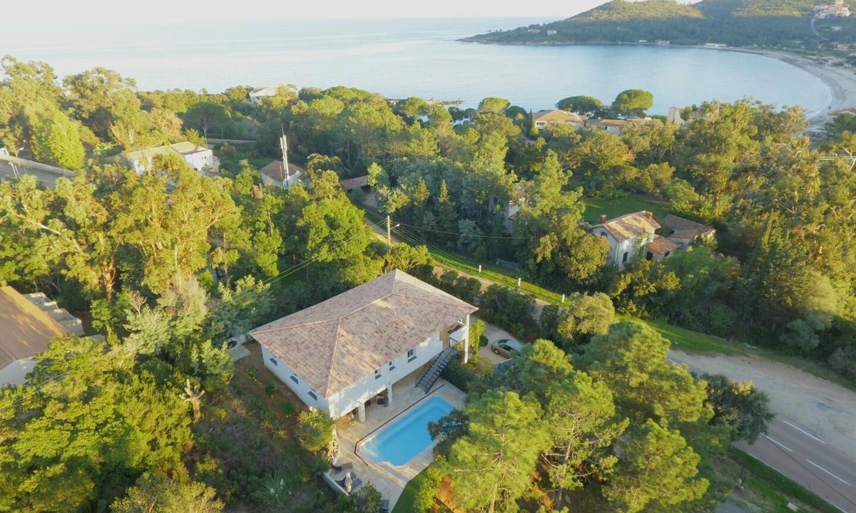 Favone House | Villa Rossa - SARI SOLENZARA