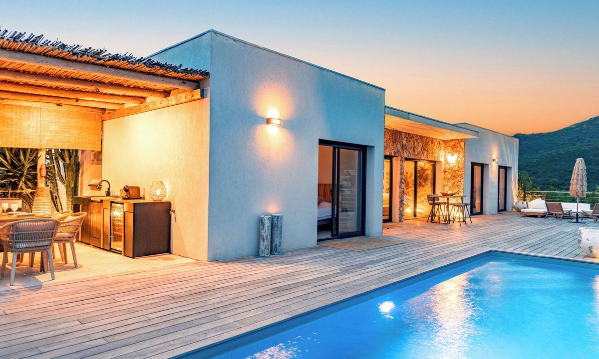 Favone Villa | Villa Saona, heated pool - sea view - Favone beach 5min walk