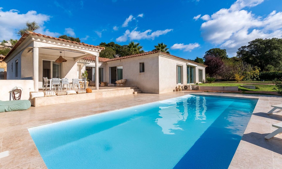 Afa House | Villa Valle Pace Maria - Piscine Privée