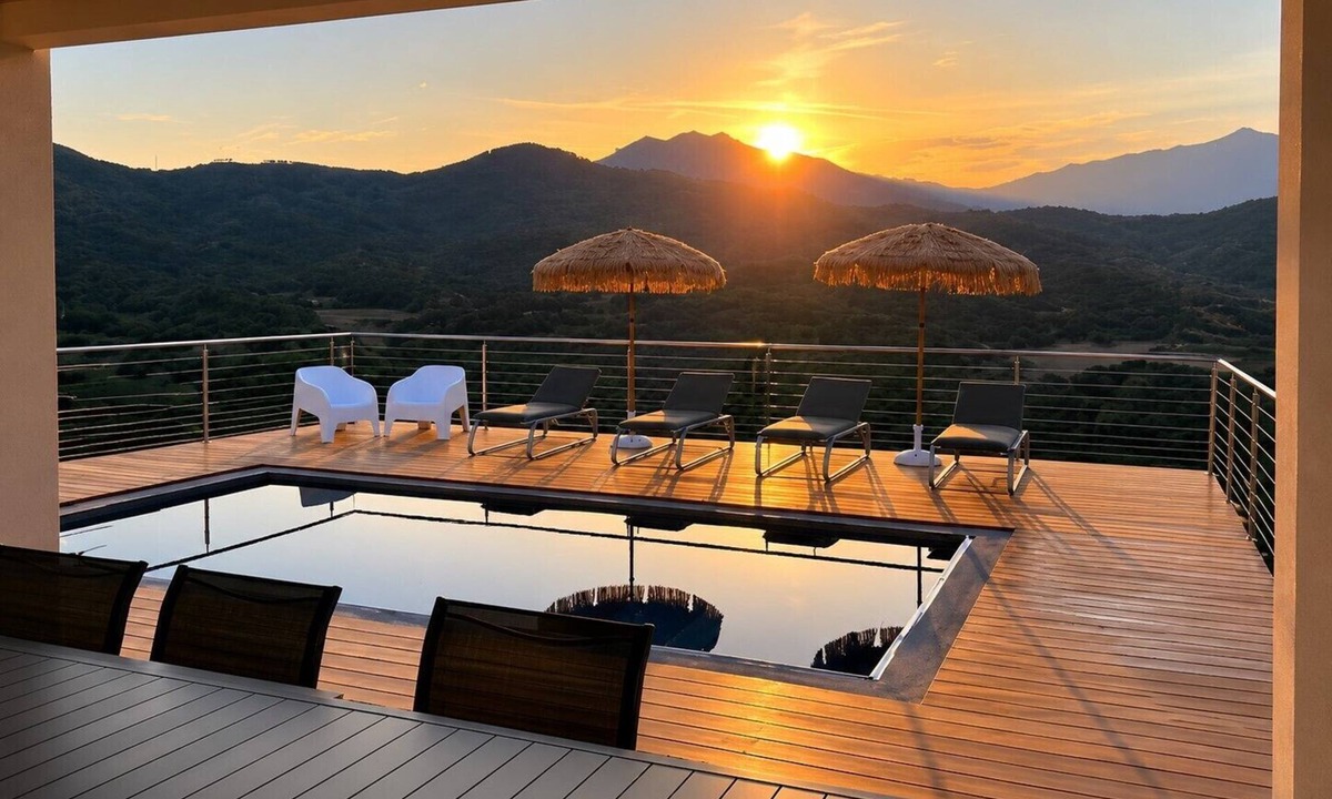 Santʼ Andrea-dʼOrcino Villa | VILLA WITH PANORAMIC MOUNTAIN VIEWS AND HEATED POOL - 5 MINUTES FROM THE BEACH
