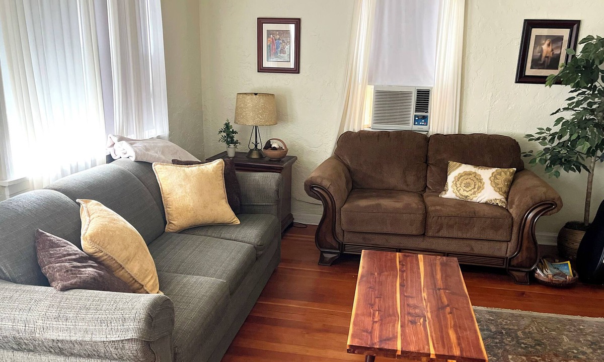 Marysvale Cottage | Vintage Cottage–Downtown–Paiute ATV Trail Road–Sleeps 6