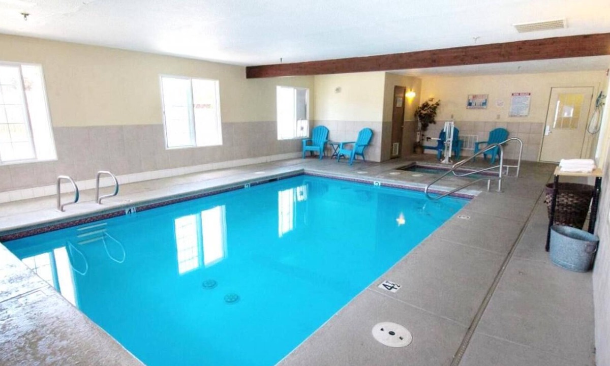 Kellogg House | Visit Idaho On A Budget! Enjoy Stunning View Of Kellogg Minutes From Your Door
