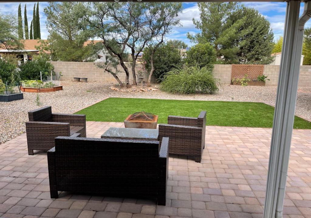 Sierra Vista House | Vista Retreat - Country Club Estates