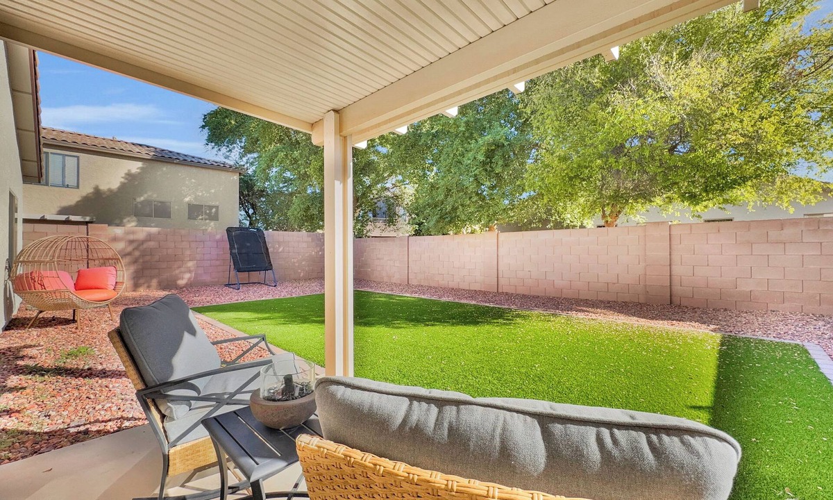 Cooper Commons House | Walk a Trail! Community pool, 3/2 Too cool!