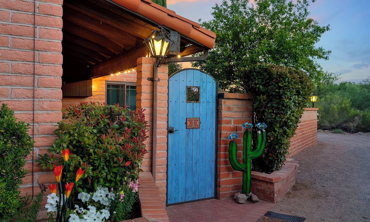 Tubac House | Walk to Tubac Golf Resort & Spa. Charming Tubac Villa- 2 BR, Wi-Fi, and AC