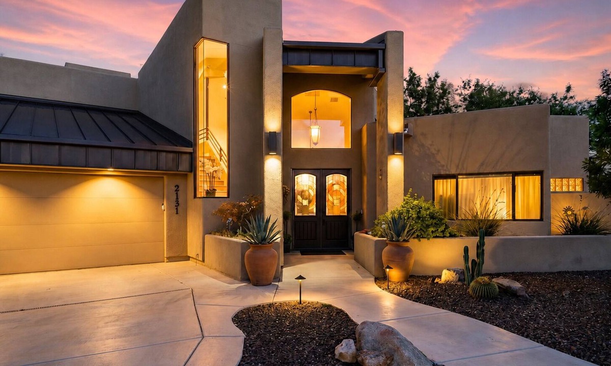 Prescott House | Waterfront Clubhouse at Antelope Hills