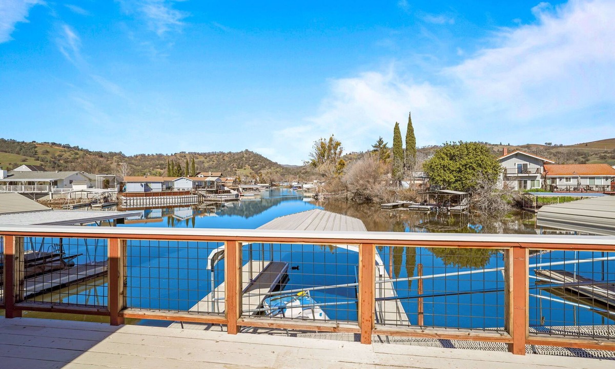 Wilbur Springs House | Waterfront Escape-HotTub-Arcade-FirePit-LargeDeck-PedalBoat-CoveredDock-VIEWS