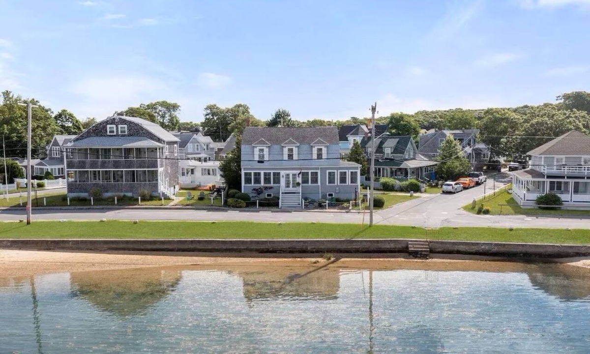 Buzzards Bay House | Waterfront Home with Game Room, Kayaks, near beach