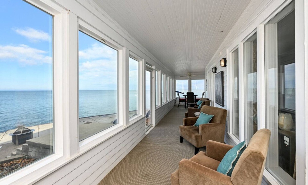 Huron House | Waterfront Lake House with stunning views of Lake Erie!