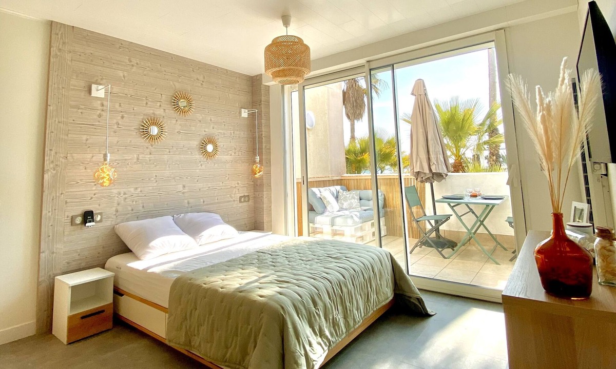 Canale-di-Verde Apartment | Waterfront Studio
