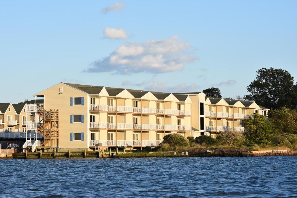 Chincoteague Hotel | Waterside Inn