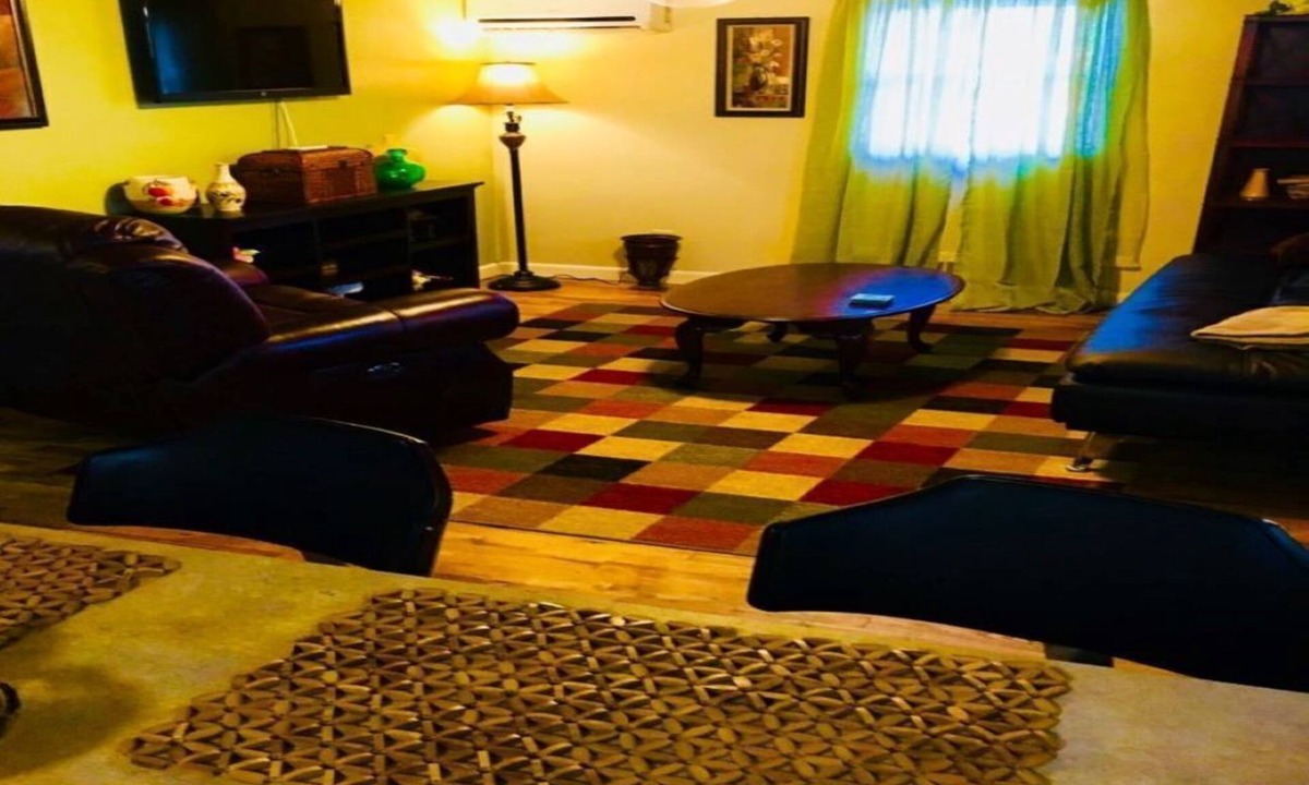Waverly House | Waverly 3 Bedroom Unit