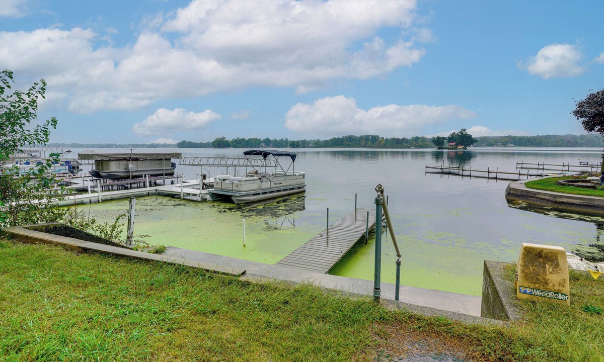 North Webster House | Webster Lake Home w/Patio ~ 3 Mi to Town!