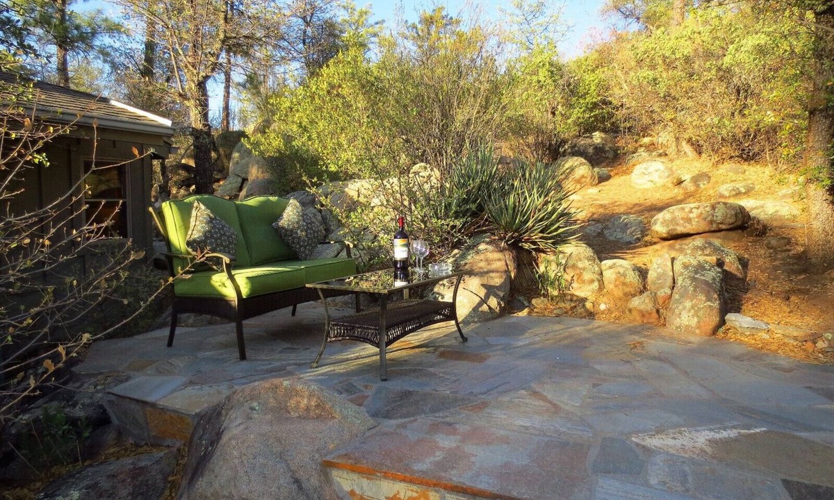 Forest Trails Cottage | Western Pines Cottage - Prescott Cabin Rentals