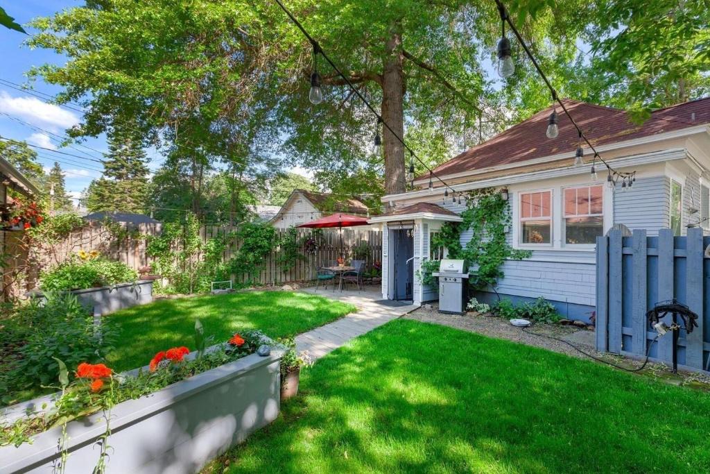 Garden District House | Whimsical Coeur dAlene Escape, Walk to Beach!