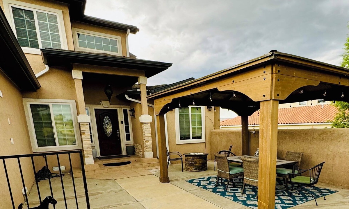 Gallup House | Wonderful 5-bedroom house in peaceful Gallup