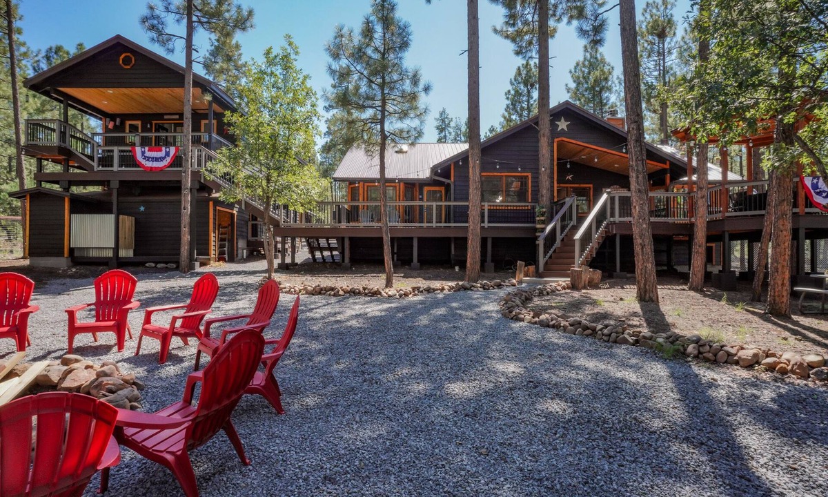 Pinetop-Lakeside Cabin | WOOD LODGE - SECLUDED REMODELED CABIN IN THE WOODS 1.25 ACRES