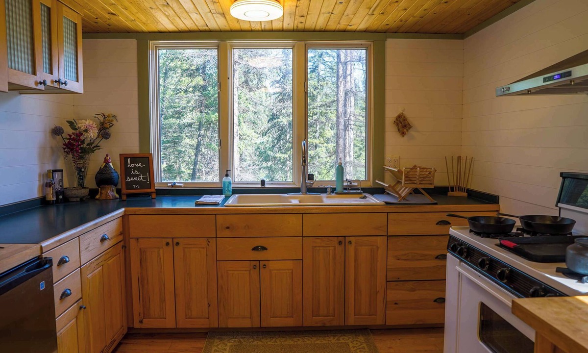 Eureka Cabin | Wooded Solitude! Stay for 7