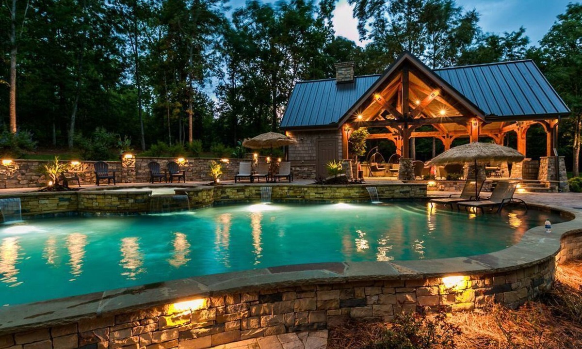Eatonton House | WOW! 20% Off Until 2027 | Estate, Pool, Hot Tub, Boat, Fire Pit, Docks, Lake