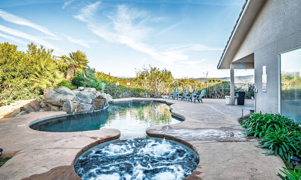 Coarsegold House | Yosemite Getaway - Pool & Heated Spa/Game Room/Family & Pet Friendly