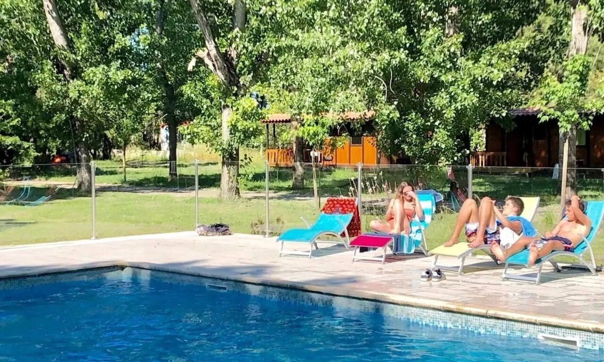 Ghisonaccia House | ZEcamping 3* piscine accès direct plage tente 4 pers
