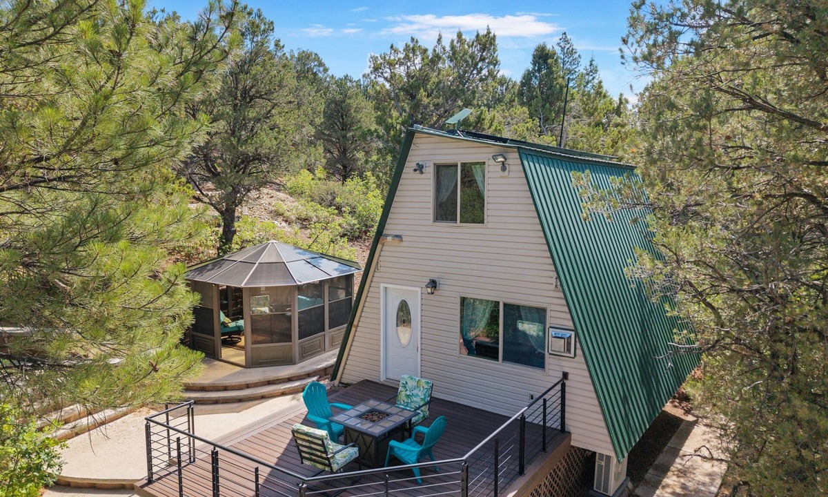 Orderville Cabin | Zion's Emerald| Walk into East Zion| Amazing Stars