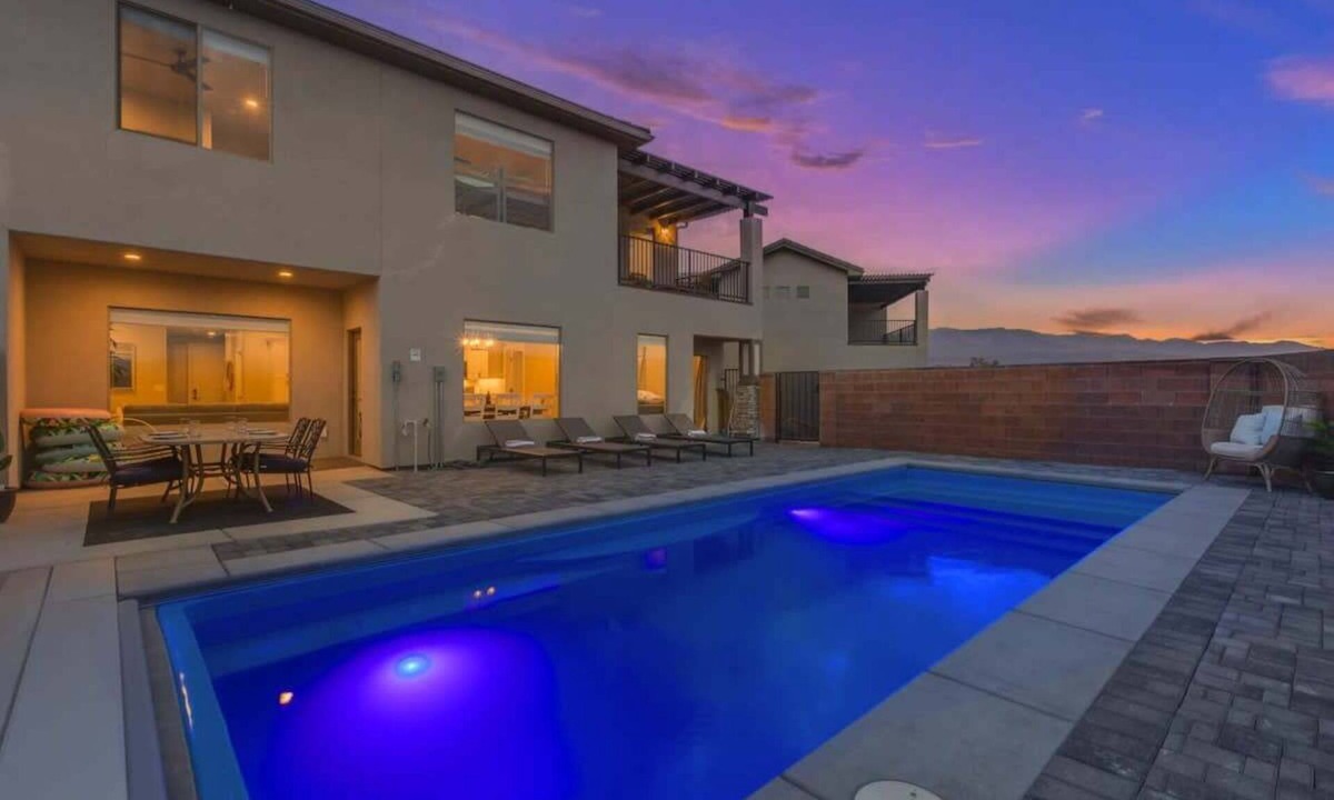 Hurricane House | Zion Village Private Poolside Home