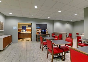 2-Star Hotel ∙ Holiday Inn Express Campbellsville, an IHG Hotel